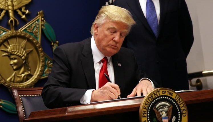 الرئيس الأمريكي دونالد ترمب