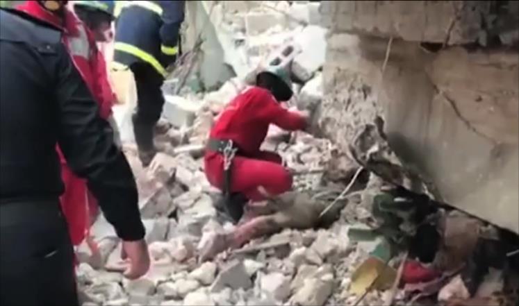التحالف الدولي قال إنه قصف الموقع بناء على طلب من القوات العراقية (الجزيرة)