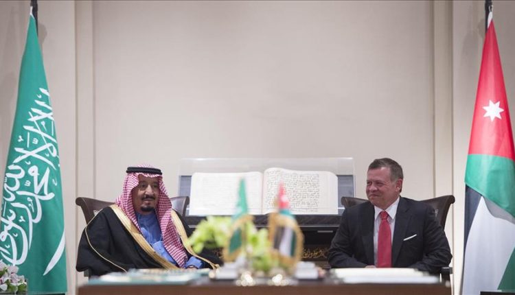 العاهل السعودي الملك سلمان بن عبدالعزيز آل سعود، ونظيره الأردني الملك عبدالله الثاني