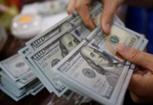 دولارات -تعبيرية