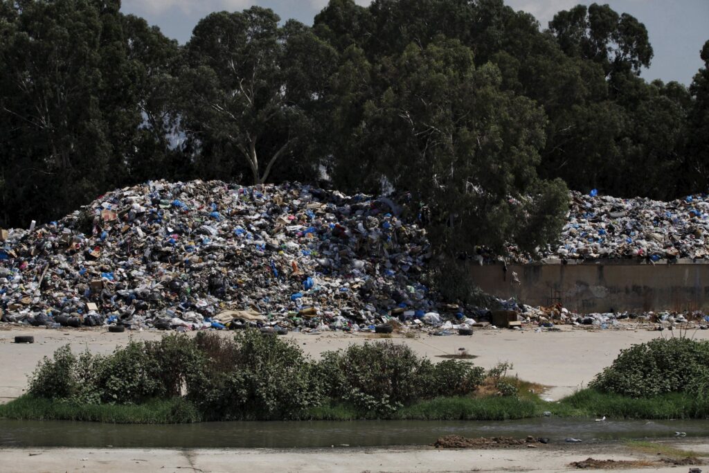 أزمة النفايات في لبنان