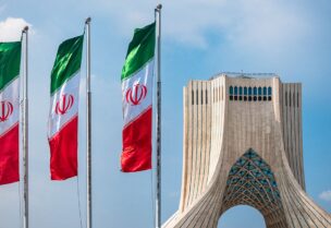 الأعلام الإيرانية