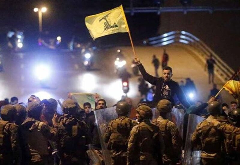 مناصرو ميليشيا حزب الله على جسر الرينغ - بيروت