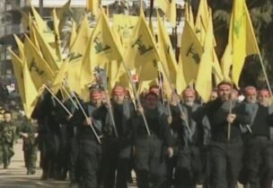 عناصر من ميليشيا حزب الله في لبنان
