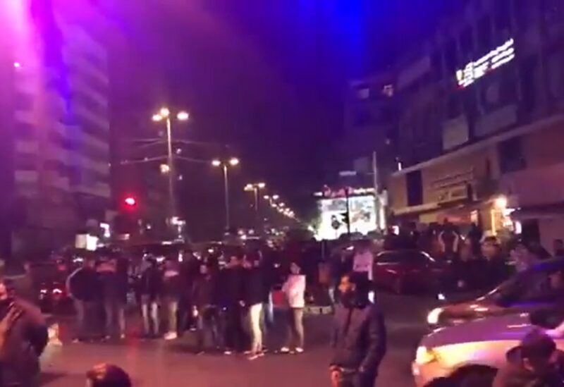 تظاهرة سابقة منذ يومين في المشرفية لشباب من الضاحية الجنوبية