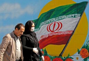 إيران تعتبر بؤرة تفشي كورونا في الشرق الأوسط