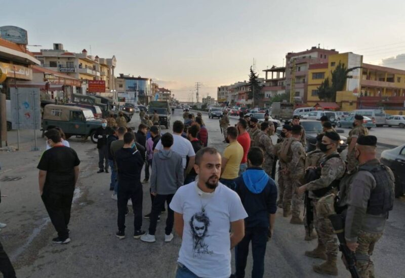 تجمع احتجاجي في البقاع والجيش يفرق تظاهرة الثوار
