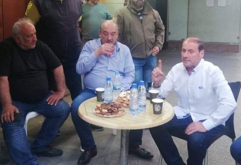 العميد المتقاعد محمود الجمل ومستشار الأمين العام لتيار المستقبل أحمد الحريري سامر الترك في الطريق الجديدة