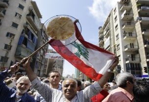 الجوع يُحرّك الشارع