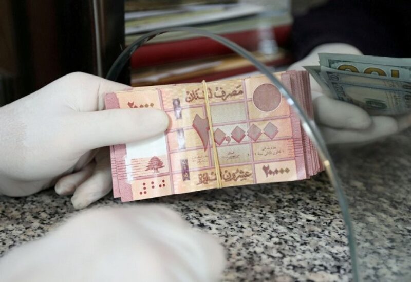 الدولار في السوق السوداء