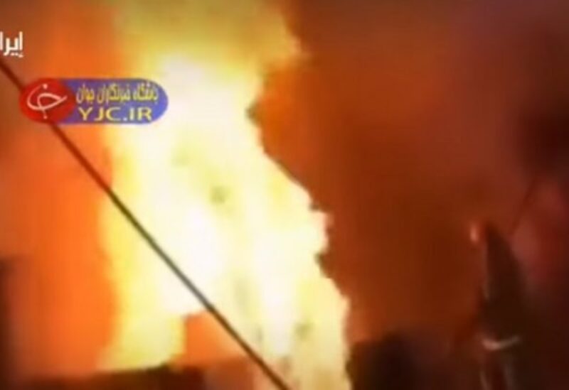 صورة تُظهر الحريق المندلع داخل استديوهات القناة في إيران
