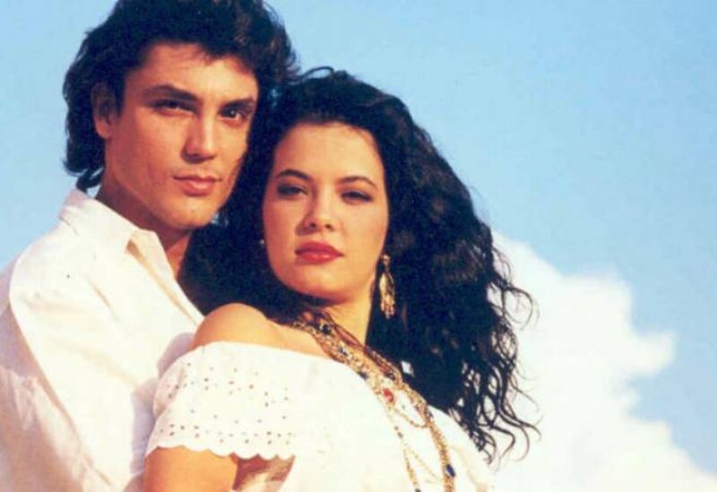 بطلا مسلسل كاسندرا