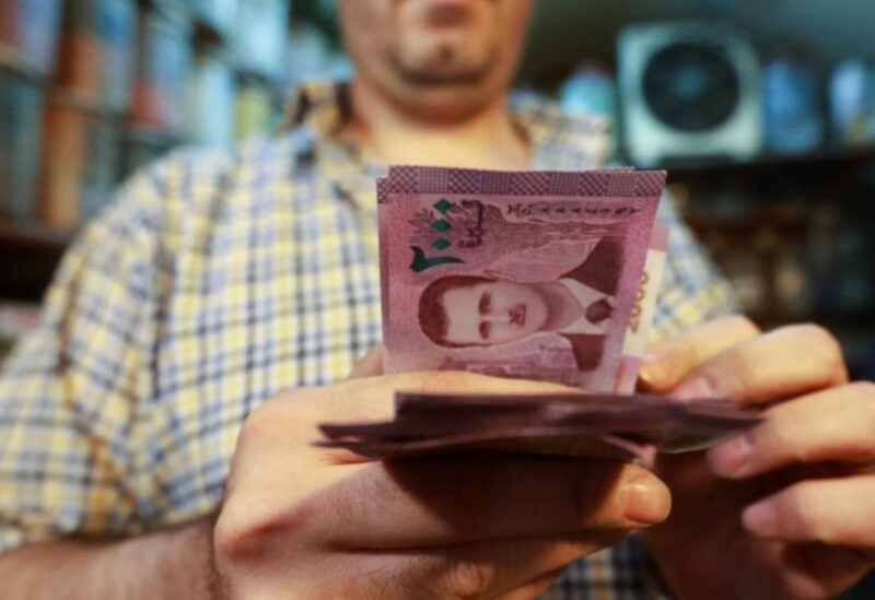 الليرة السورية تهوي