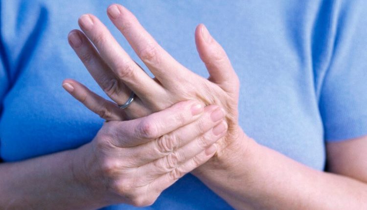 الرجال ذوو الأصابع الطويلة أقل عرضة للوفاة بكورونا