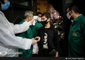 تجمعات في إيران رغم تفشي كورونا2