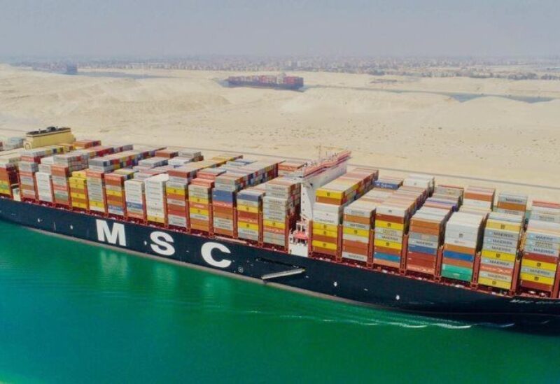 سفينة الحاويات العملاقة HMM ALGECIRAS