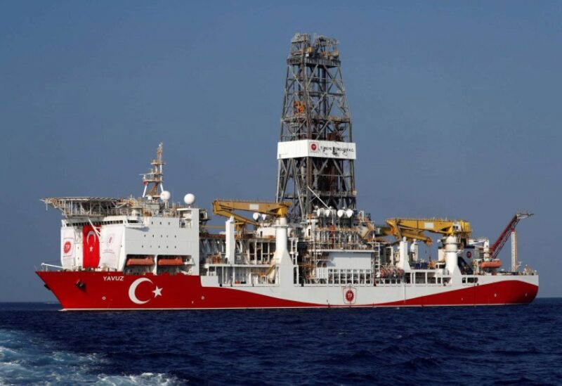 سفينة تركية في المياه الاقليمية لقبرص