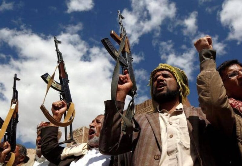 عناصر من ميليشيات الحوثي الإرهابية
