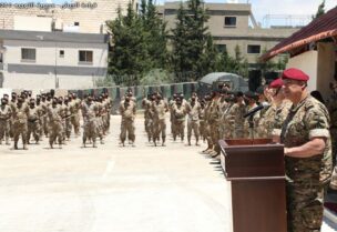 قائد الجيش تفقد الوحدات على الحدود الشرقية
