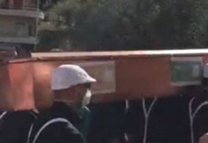 مراسم دفن الليرة اللبنانية في زحلة