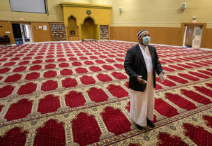 معظم الدول الإسلامية أغلق المساجد بسبب تفشي كورونا