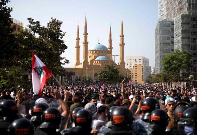بيروت تستعيد هدوءها بعد ليل متوتّر