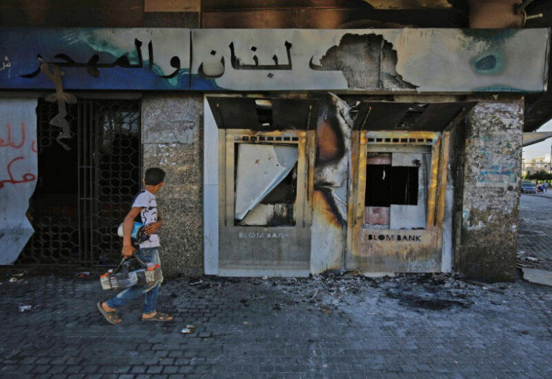 هدف حزب الله من تظاهرات الخميس هو استمرار المركزي بضخ الدولار في الأسواق