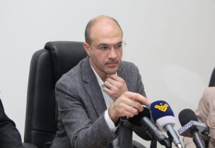 وزير الصحة حمد حسن