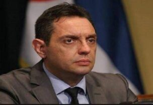 وزير الدفاع الصربي ألكسندر فولين