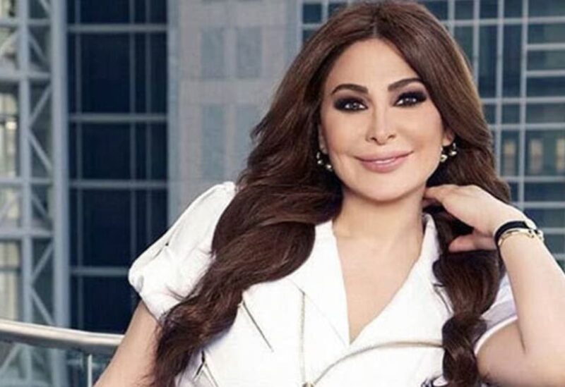 الفنانة إليسا