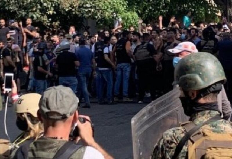 حزب الله يقمع الثورة في لبنان
