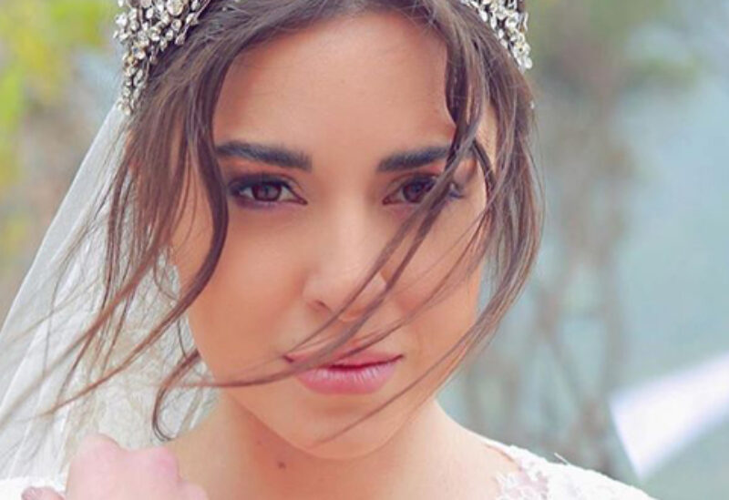 الممثلة اللبنانية سارة ابي كنعان