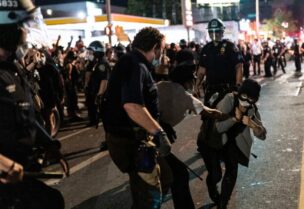 الاحتجاجات اندلعت بمعظم المدن الأمريكية