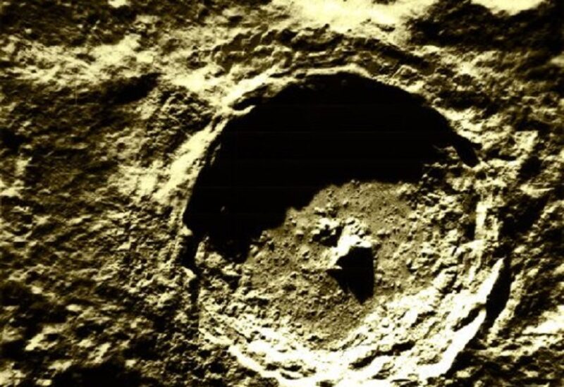 الانهيارات الصخرية على سطح القمر