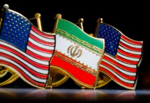 انقسام بإيران حول المحادثات مع أمريكا