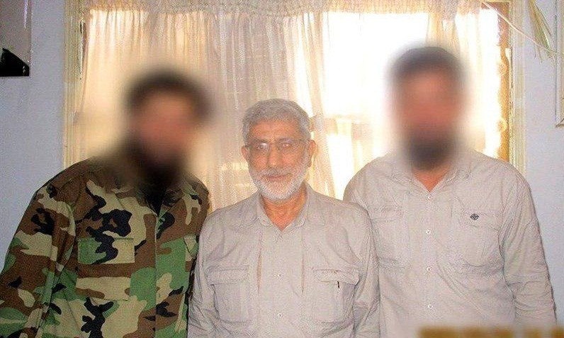 صورة متداولة لاسماعيل قاني خلال زيارته لسوريا