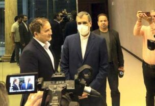 مجيد طاهري يصل إيران