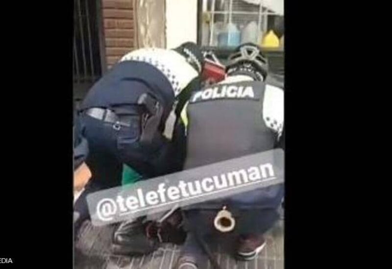 وفاة رجل خلال إعتقاله بالأرجنتين