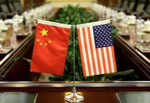 الصين تستدعي السفير الأميركي