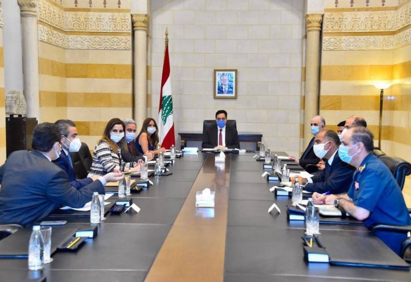 اجتماع للجنة الوزارية لمتابعة كورونا في السرايا الحكومية