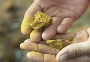 العثور على أول منجم لاستخراج صبغة المغرة