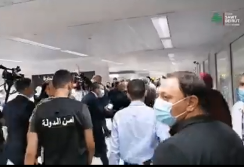 اعتداء على الصحافيين في مطار رفيق الحريري