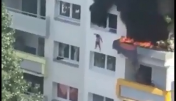 طفل يسقط من الطابق الثالث قي فرنسا
