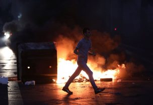 أزمة الكهرباء تغرق لبنان في العتمة