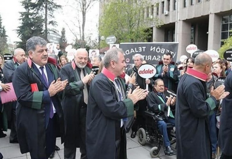 احتجاجات المحامين الأتراك ضد قانون البرلمان