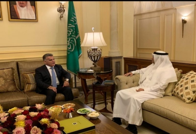 اللواء ابرهيم يزور السفير السعودي وليد البخاري في دارته في اليرزة
