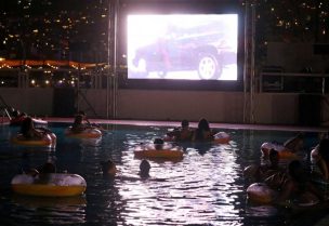 طريقة لبنانية لمشاهدة الأفلام من أحواض السباحة