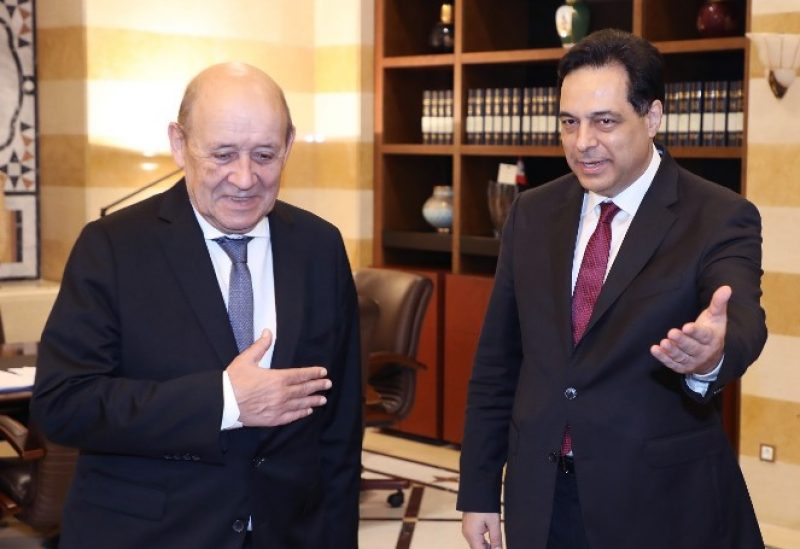لودريان في السرايا