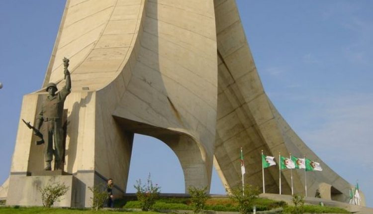 نصب الشهداء في الجزائر