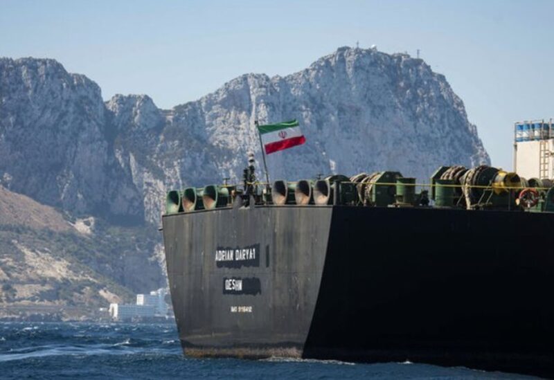 A report reveals an Iranian ploy to mix its oil with Iraq to avoid US sanctions %D9%86%D8%A7%D9%82%D9%84%D8%A9-%D9%86%D9%81%D8%B7-%D8%A5%D9%8A%D8%B1%D8%A7%D9%86%D9%8A%D8%A9-%D8%A3%D8%B1%D8%B4%D9%8A%D9%81%D9%8A%D8%A9-800x549